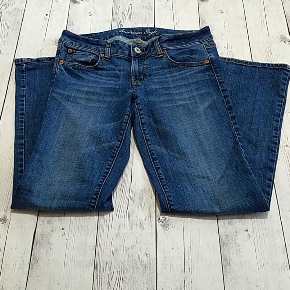 American Eagle 8 Short Favorite boyfriend Jean's